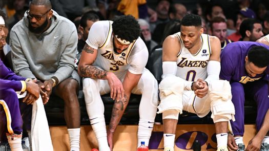 Los Angeles Lakers se preparan para el inicio de la NBA.