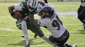 Temporada de Geno Smith en riesgo por lesión de rodilla