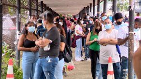 Largas filas en último día de vacunación por barrido en circuito 8-8