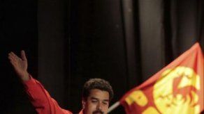 Maduro acepta apoyo de comunistas y dice sin unidad se puede perder todo