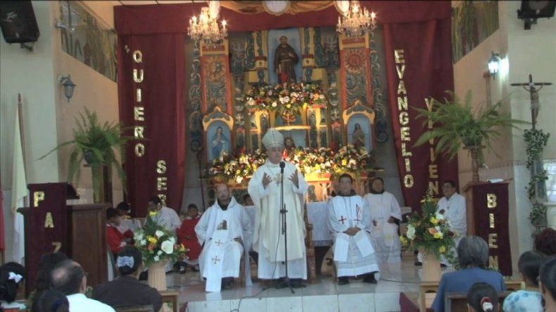 Monseñor Ulloa sugiere aplicar impuesto a casinos y licor