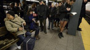 Apoyo de estadounidenses a la reforma migratoria sigue invariable en 62%