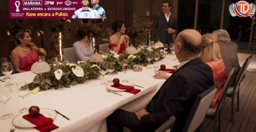 LA MADRASTRA | Marcia envía invitación a Esteban y a todos sus socios