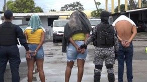 Detienen a tres personas en La Chorrera y se les incauta un arma Detienen a tres personas en La Chorrera y se les incauta un arma