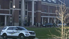 Cierren escuela en Alabama tras tiroteo que dejó una víctima