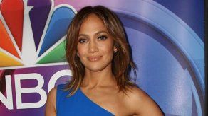 JLo paga su nuevo videoclip promocionando nueve marcas