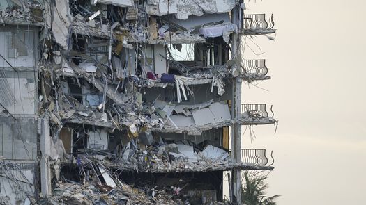 Algunos sobrevivientes también cuestionaron la cifra original, considerándola demasiado generosa en vista de la magnitud de la tragedia, aun cuando reconocieron los resultados extraordinarios.