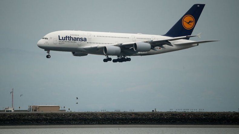 Avión de Lufthansa casi choca con un dron, en Polonia