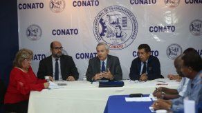 Conato se reúne con Alemán y recibe propuesta sobre Constituyente