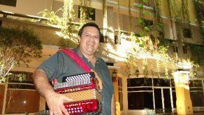 Osvaldo Ayala en Cuna de Acordeones desde Mañanitas