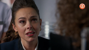 Mariela rompe en llanto al contarle la verdad a Victoria.