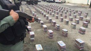 Incautan alrededor de una tonelada de droga en Colón