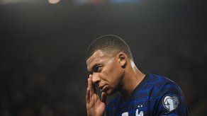 Mbappé deja la concentración de Francia por molestias