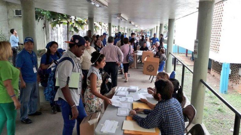 Inician votaciones para elegir nuevo rector y decanos de la UP