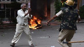 Suben a 14 los muertos en protestas en India tras condena de un gurú por violación