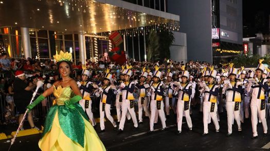 Últiman detalles para el desfile de navidad 2025. Últiman detalles para el desfile de navidad 2025.