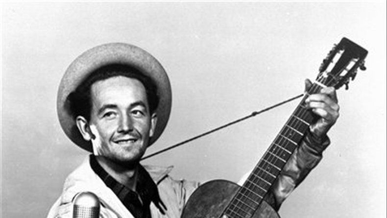 Intersección en Los Angeles ahora tiene nombre de Woody Guthrie