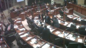 Sigue debate de reformas electorales con llamado a manifestación