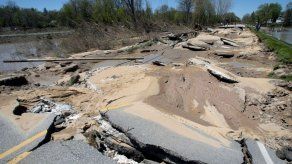 Inundaciones en Michigan provocan otra ronda de evacuaciones