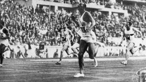 Una medalla de oro del velocista Jesse Owens será subastada