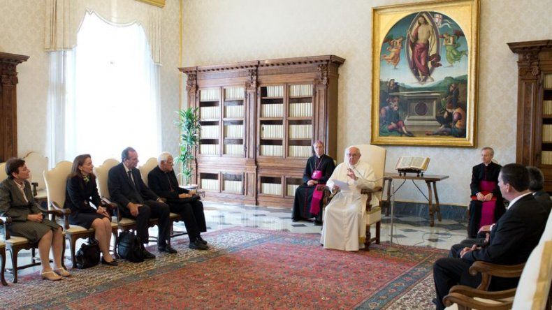 Vaticano reafirma compromiso total en lucha contra pedofilia en la iglesia