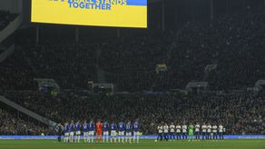 Durante los partidos del fin de semana, la Premier expresó su solidaridad con Ucrania.