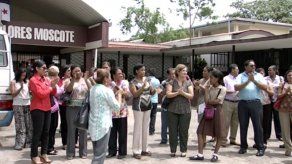 Docentes del Moscote siguen en paro indefinido por reintegro de directora