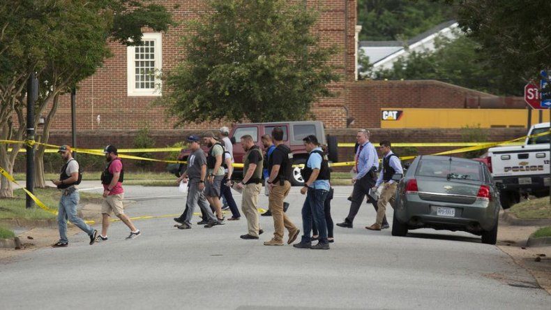 Al menos 11 muertos en un tiroteo en Virginia