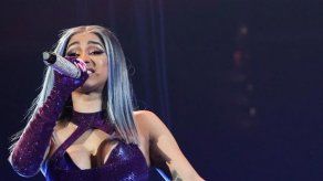 Cardi B rinde homenaje a Camilo Sesto para sorpresa de sus propios fans