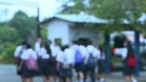 Trasladan a estudiantes por convulsiones a Hospital Regional en Chepo