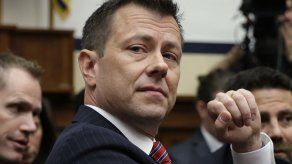 Strzok demanda a FBI por despedirlo por mensajes anti-Trump