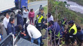 Al menos 10 muertos al desbarrancarse autobús en ruta de Perú