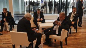 Macri exhorta a empresarios a que inviertan en Argentina