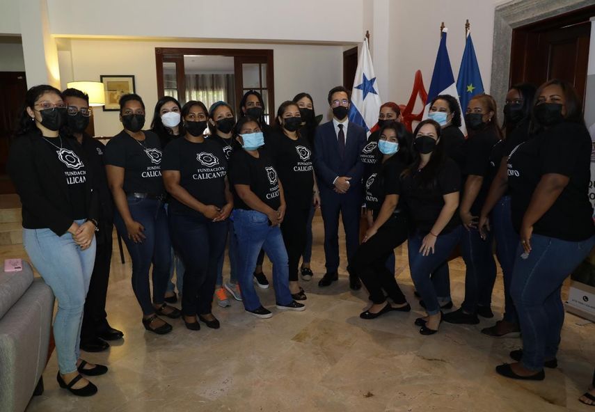 La Fundación Calicanto informó que el proyecto “Agentes de Cambio para la Prevención de la Violencia de Género” fue seleccionado en Panamá para recibir un financiamiento del programa francés PISCCA 2021-22.&nbsp;