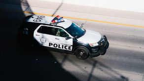 Asesinato del CEO de aseguradora, un crimen de película que deja dudas y sacude al mundo