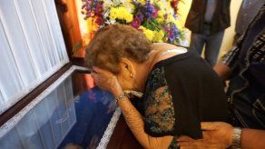 Honduras vela a los cuatro muertos de estampida en estadio