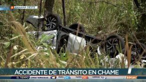 Dos personas mueren tras vuelco en Chame