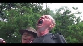 Zombies de buen corazón desfilan por una buena causa en Sídney