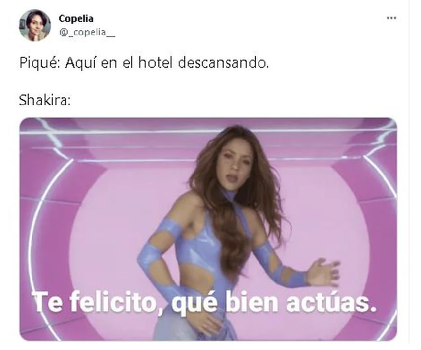 Shakira en su video oficial de la cancion Te Felicito