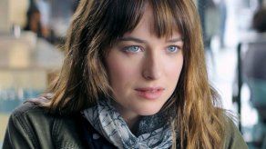 Dakota Johnson robó un látigo del rodaje de Cincuenta sombras de Grey