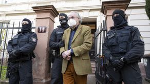 La policía detuvo a 25 personas.