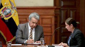 Movimiento oficialista ecuatoriano cesa a Lenín Moreno como su presidente