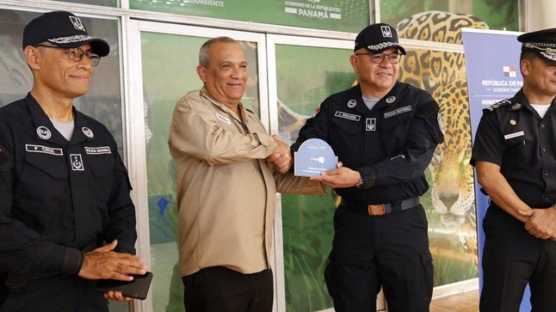 MiAmbiente y PN inauguran oficina que investigará delitos ambientales