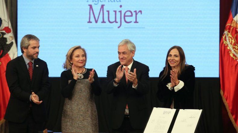 Piñera incluirá la equidad de género en la Constitución chilena