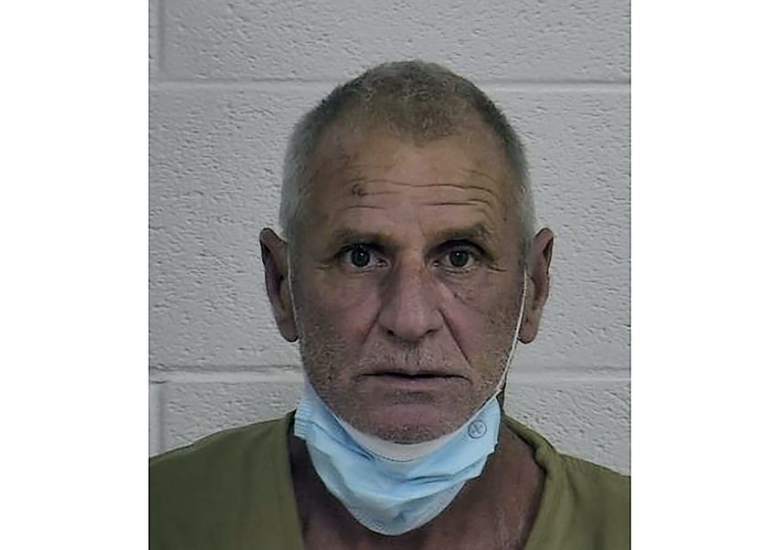 Adolescente es rescatada tras hacer señal que se popularizó en TikTok