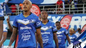 Azmahar Ariano cedido por el Árabe Unido a Patriotas de Colombia