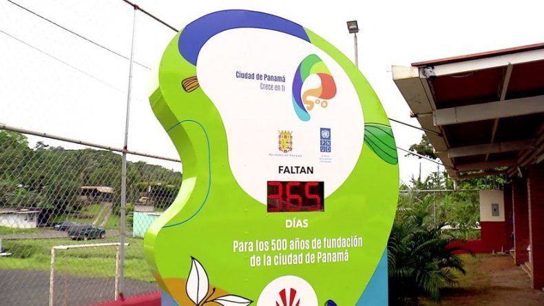 Develan el primer reloj con la cuenta regresiva “Hacia los 500 años” de la ciudad de Panamá