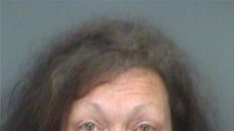 Niño de 6 años mató a golpes a hermana de 13 días de nacida, madre enfrenta cargos
