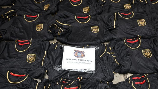 Más de 1,900 camisetas falsificadas de la Selección de Panamá Más de 1,900 camisetas falsificadas de la Selección de Panamá