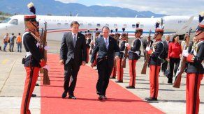 Varela participa en Cumbre Iberoamericana en Guatemala